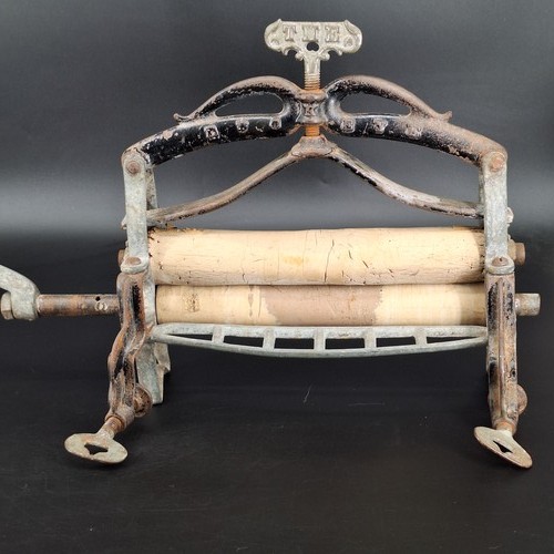 Antique cast iron wood hand - cast,