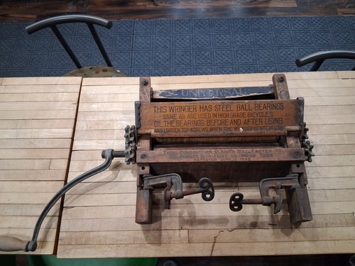 Antique universal hand crank - antique,